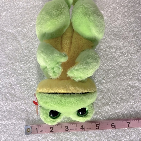 Ty Beanie Bellies Green and Yellow Snapper Plush Frog Toy Stuffed Animal - Picture 7 of 12